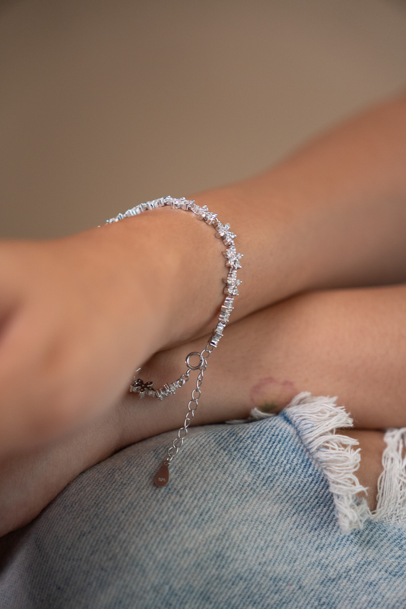 Delicate Floral Tennis Bracelet (3)